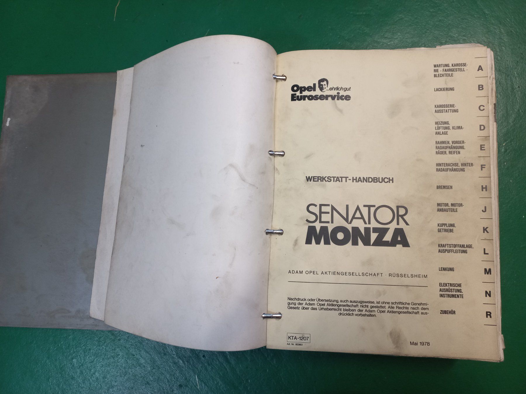 Opel Documenti: Original Oldtimer Werkstatthandbuch GM OPEL Senator / Monza – Usato da Dulliken venduto da classiclerchdulliken 1
