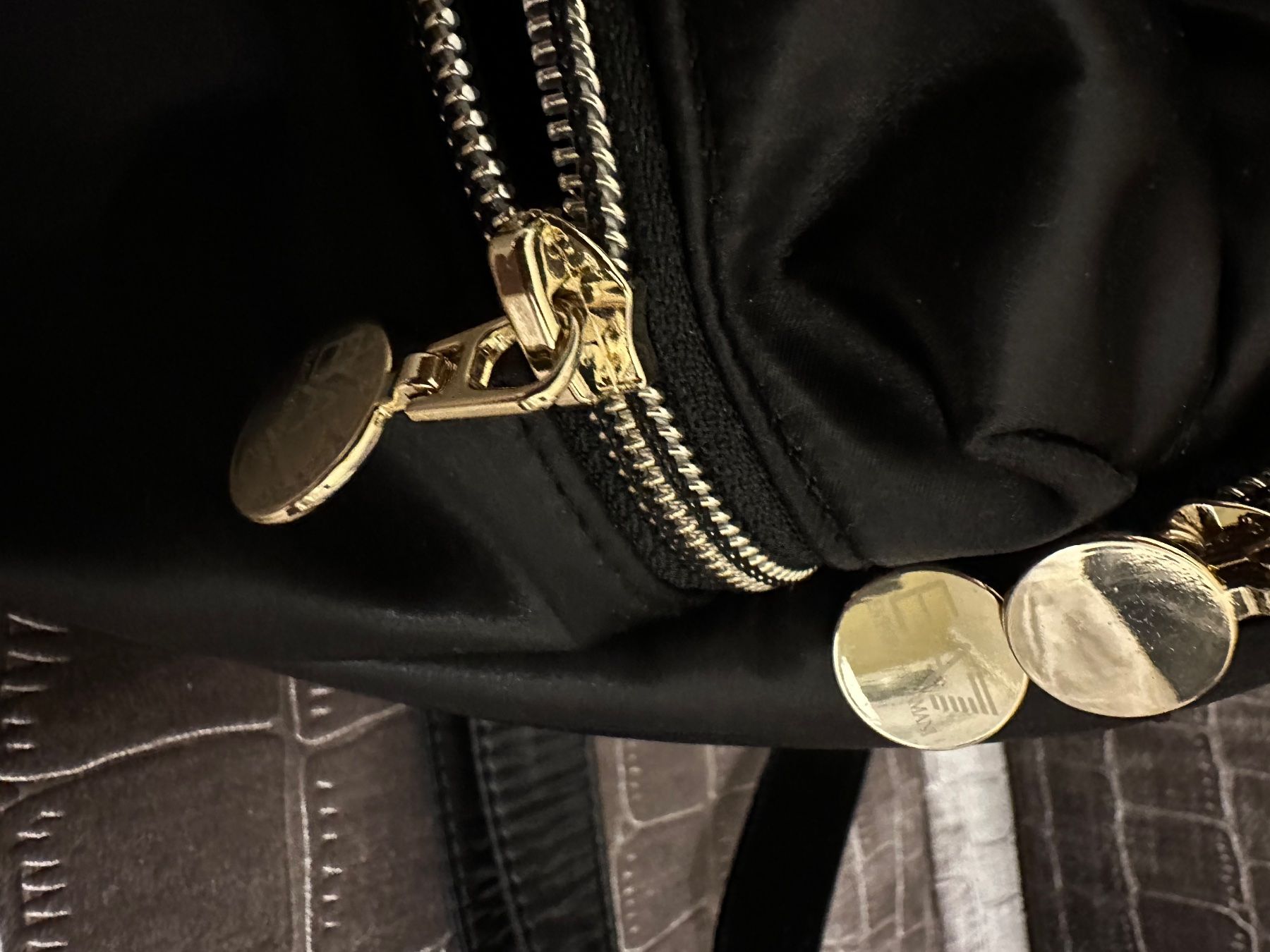 Armani Zaini: Armani Rucksack für Damen – Nuovo e nell'imballaggio originale da Frümsen venduto da Swissline90 4