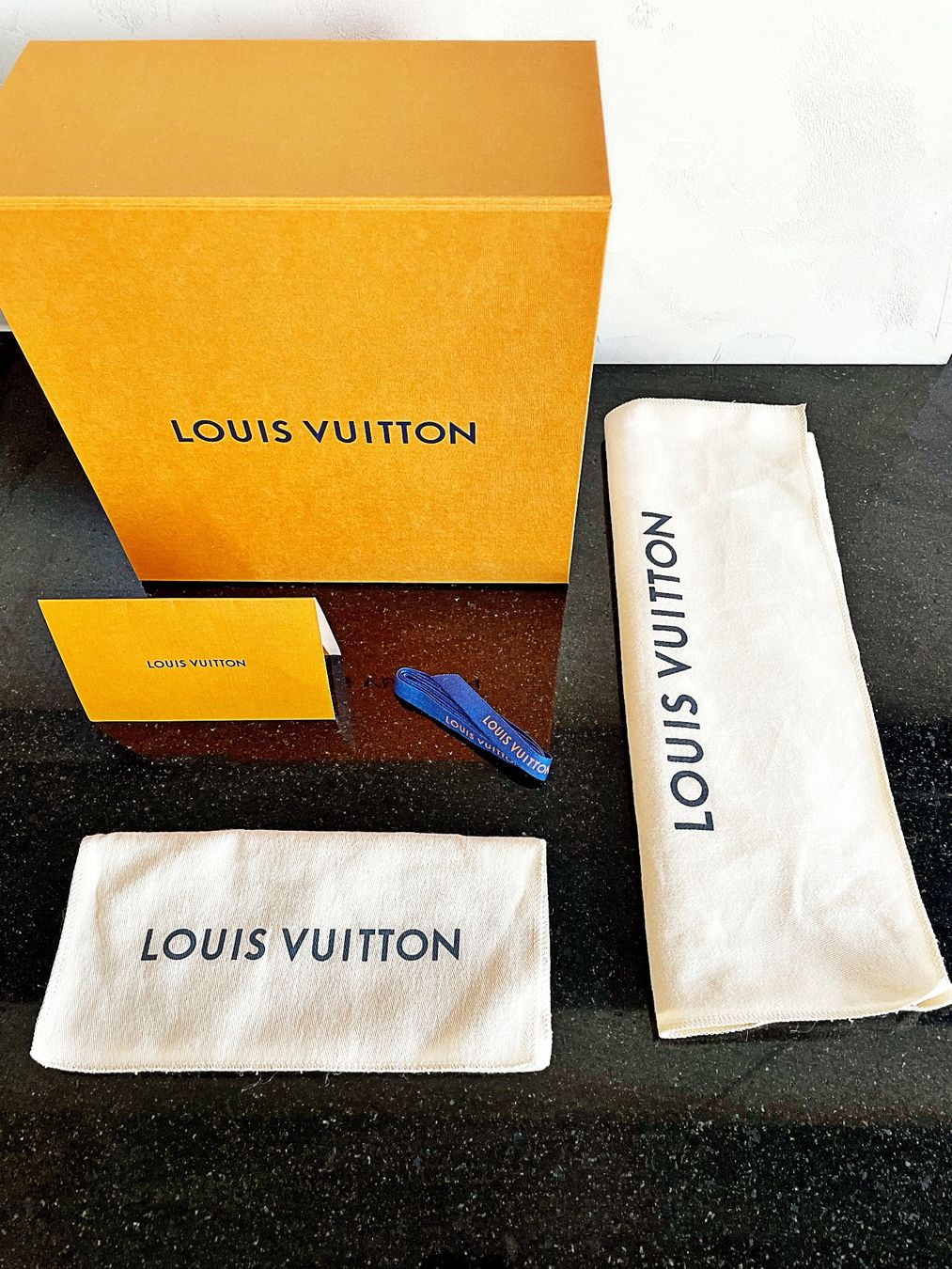 Louis Vuitton Borse: Louis Vuitton Virgil Abloh Yellow Keepall XS - Full Set! – Nuovo (secondo la descrizione) da Genève venduto da GMa1234 6