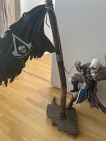 Assassins Creed IV Black Flag Figur mit Fahne gebraucht