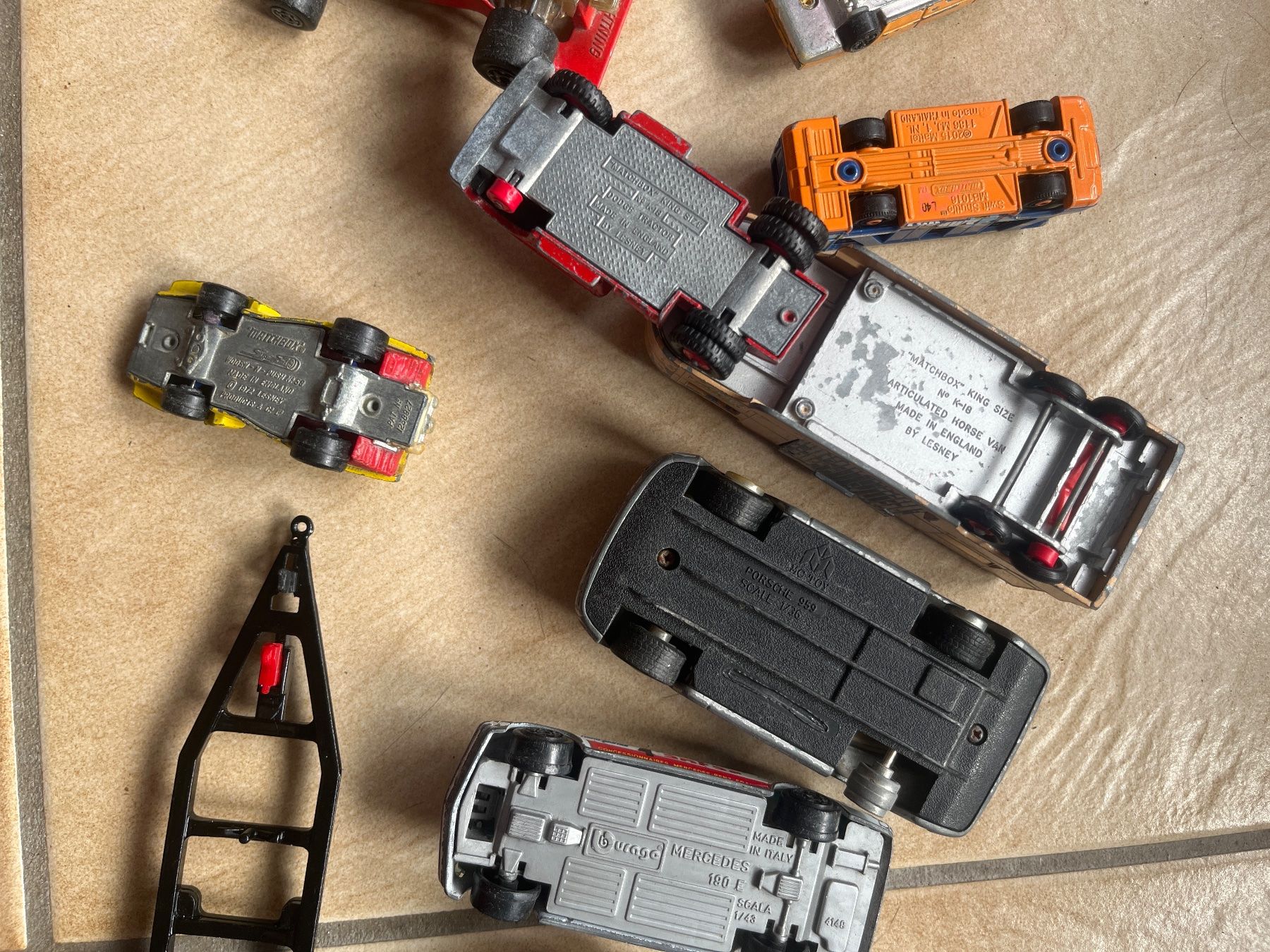 Bburago Modellini d'auto: Lot de modèles réduits BURAGO, MC Toy, SIKU, MATCHBOX... – Usato da Vernayaz venduto da Darkfrost 5