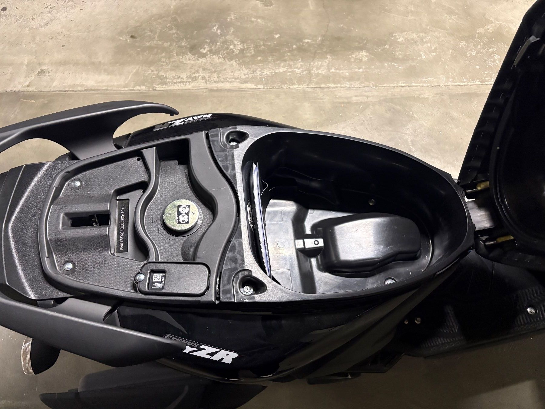 Yamaha Sonstige: Yamaha RayZR 125 – Gebraucht aus Rorschacherberg von Isabel1981 7