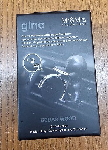 Autoduft Gino Cedar Wood mit Einkauf Jeton 1Stk.