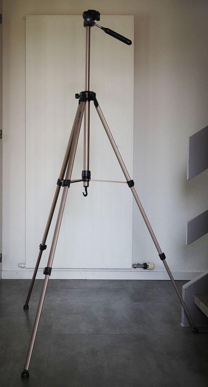 Altri Accessori: Cosmo LN-25 Stativ – Usato da Oberdiessbach venduto da gerido 4