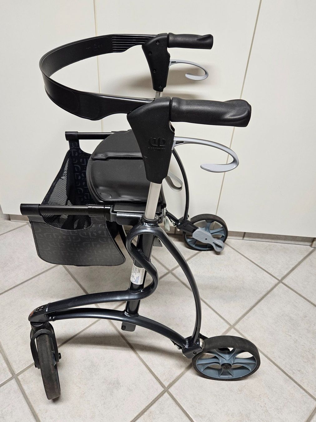 Ausili per la deambulazione: Déambulateur Rollator Dolomite TJazz 610 – Usato da Courroux venduto da grey1952 1