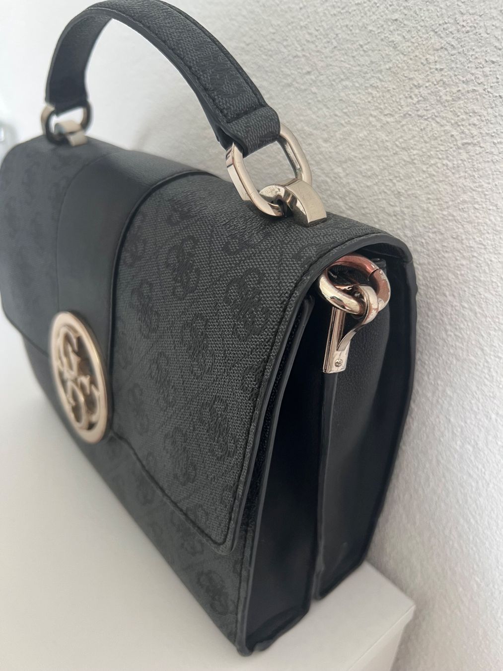 Guess Taschen für Damen: Guess Tasche – Gebraucht aus Schaffhausen von mary.d 3