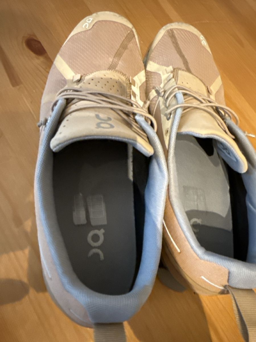 On Scarpe da uomo: ON Running Schuhe Cloud beige – Usato da Roggwil BE venduto da Schlifer01 1