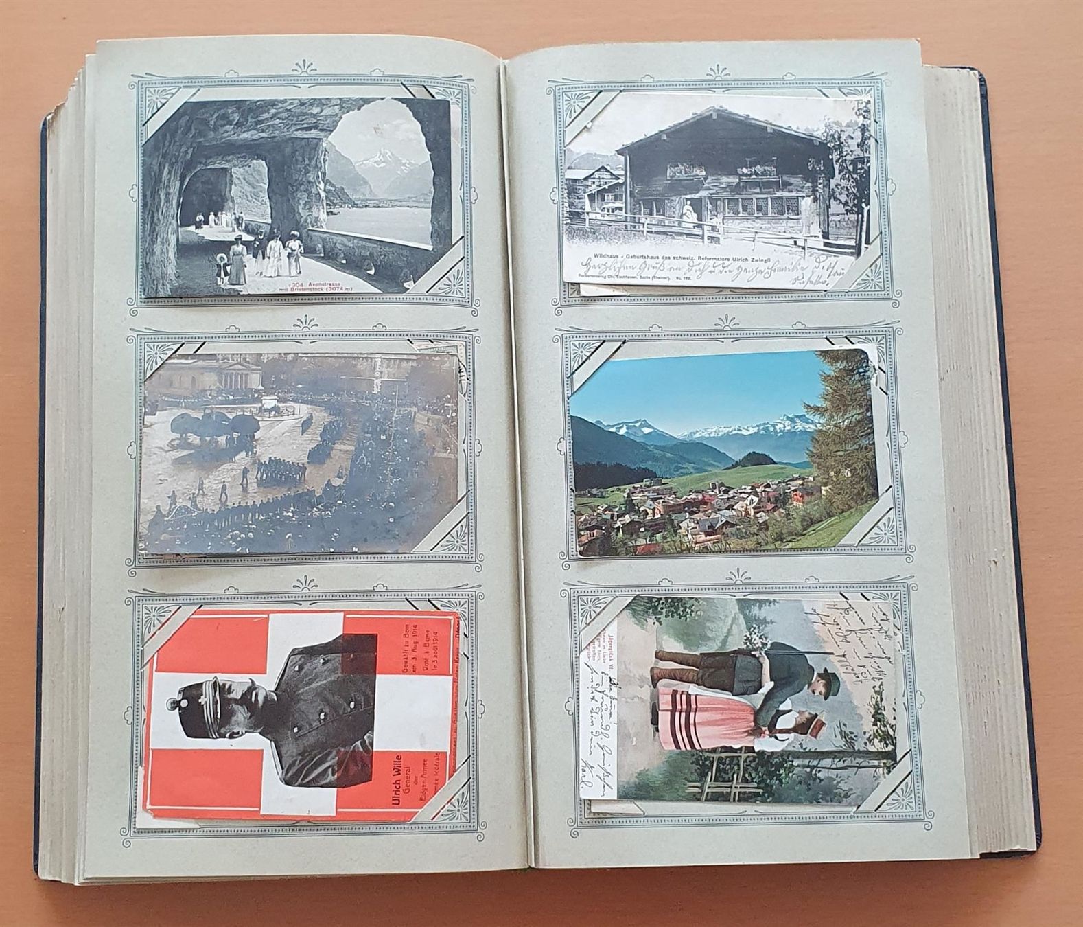 Cartoline postali: Album Ansichtskarten Schweiz – Nuovo e nell'imballaggio originale da Kreuzlingen venduto da Rschweiz1 9