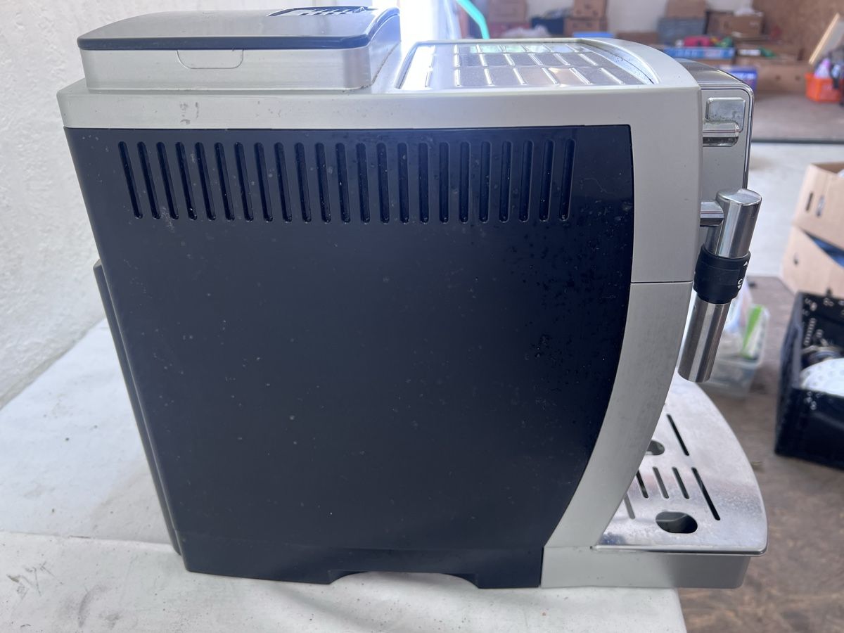 De'Longhi Macchine per caffè & Macchine per espresso: Kaffeevollautomat DeLonghi  – Usato da Glattfelden venduto da brockischweiz 4