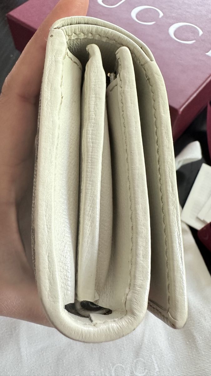 Gucci Portamonete: GUCCI Wallet – Usato da Reinach AG venduto da Meeill 8