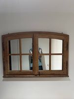 Schöner alter Fensterspiegel