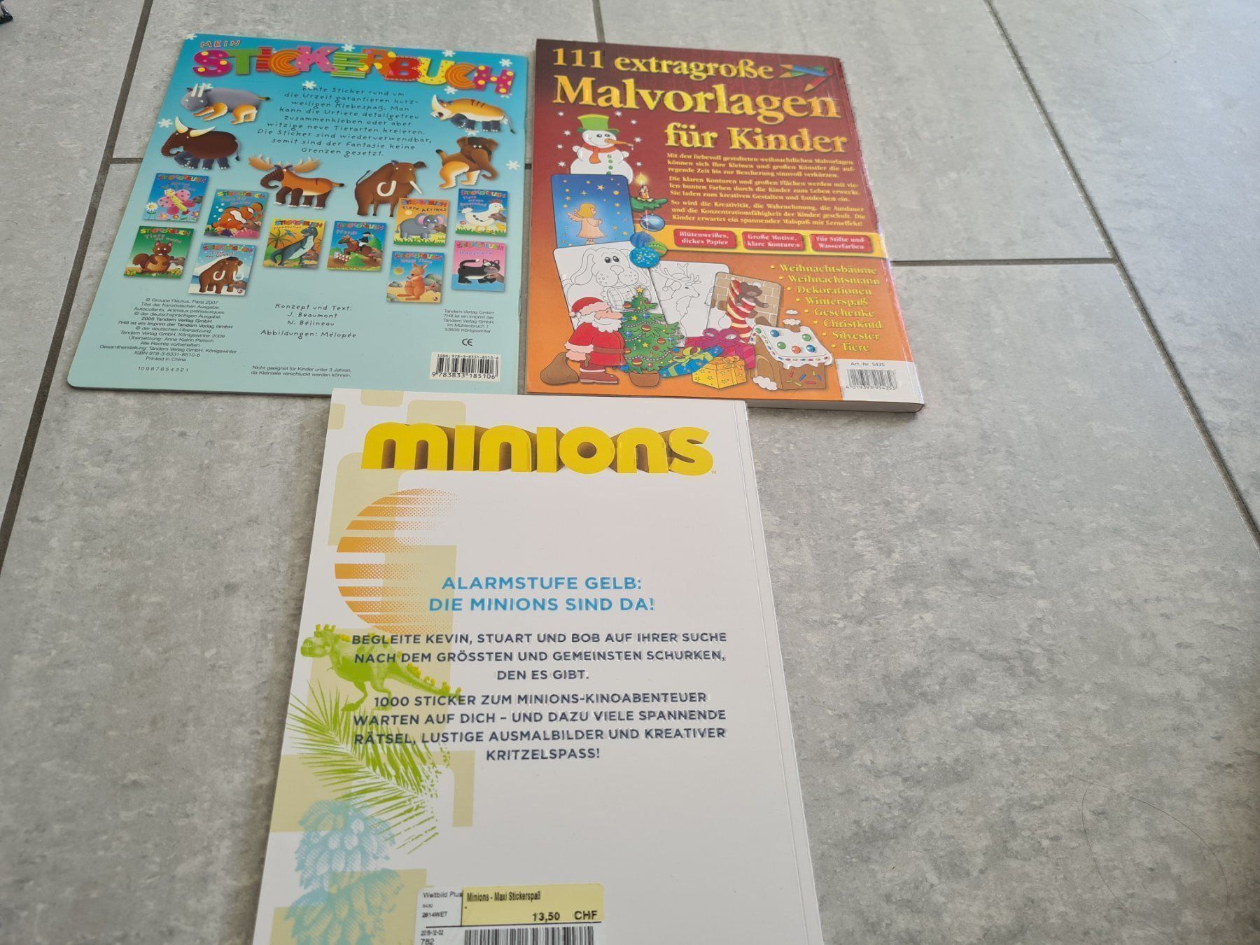 Libri: Minion Maxi- Stickerspass Malbuch Weihn. – Nuovo e nell'imballaggio originale da Killwangen venduto da KIANA08 1