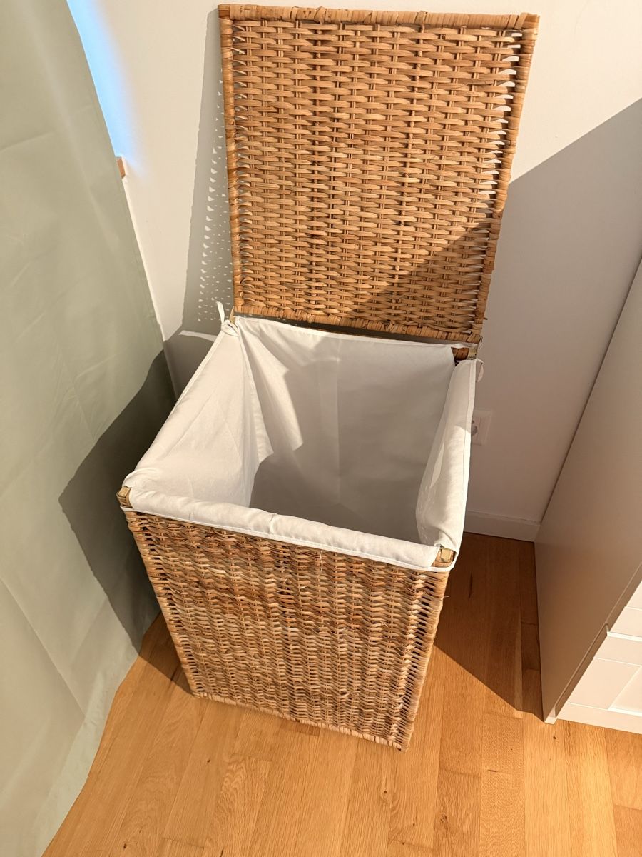 Cesti per biancheria: Laundry basket – Usato da Zürich venduto da ire_bxf2 1