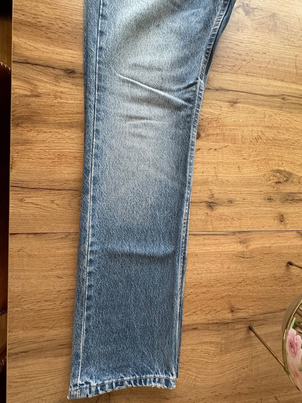Zara Jeans: Zara gerade Jeans – Usato da Urdorf venduto da fairfashion 3