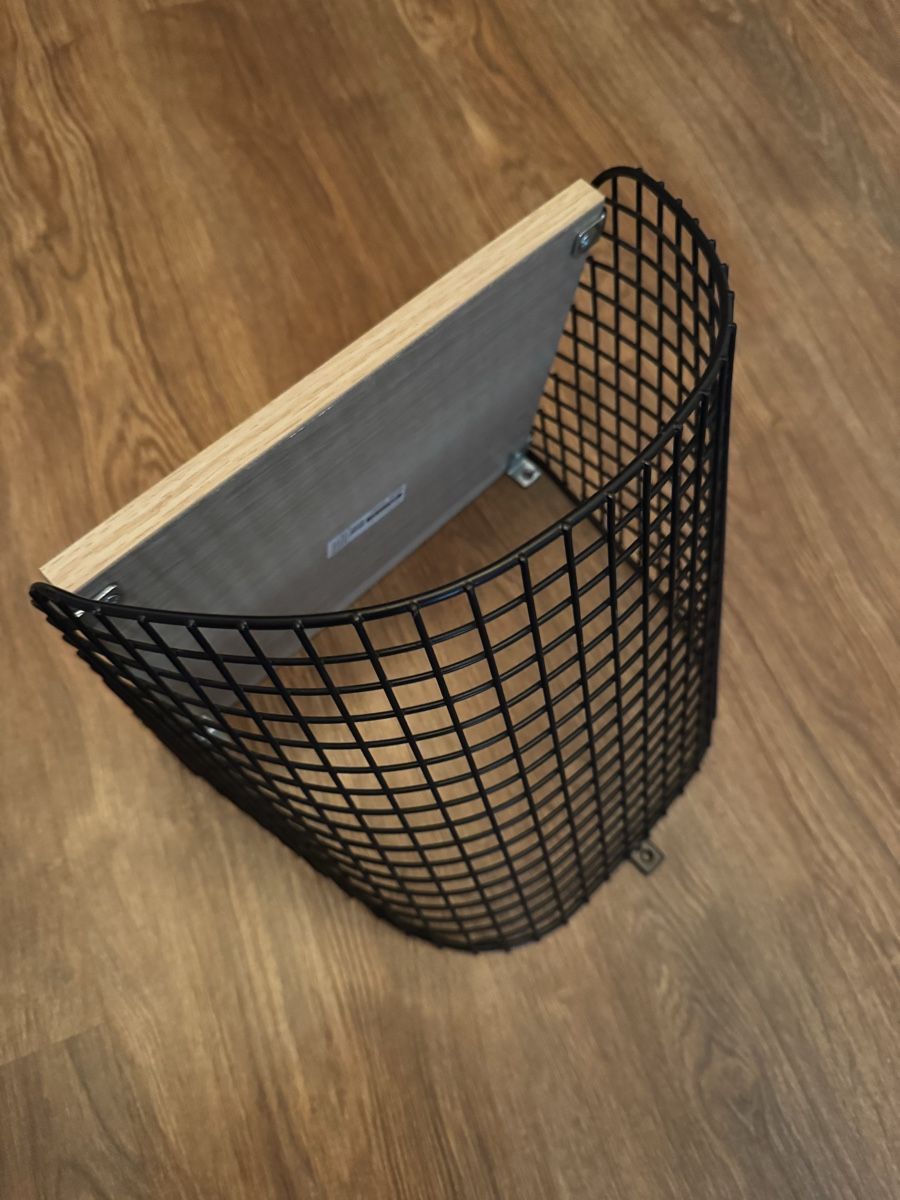Scaffali: IKEA SVENSHULT Wandregal mit Ablage – Usato da Zürich venduto da ram_qfk9 2