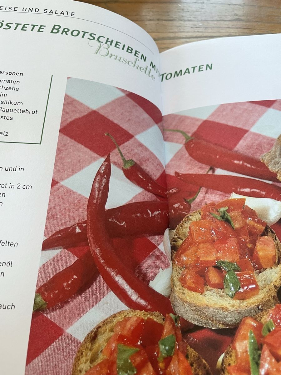 Libri: Kochen lit Caruso & Rossini – Nuovo (secondo la descrizione) da Wildensbuch venduto da Mangosteen7 4