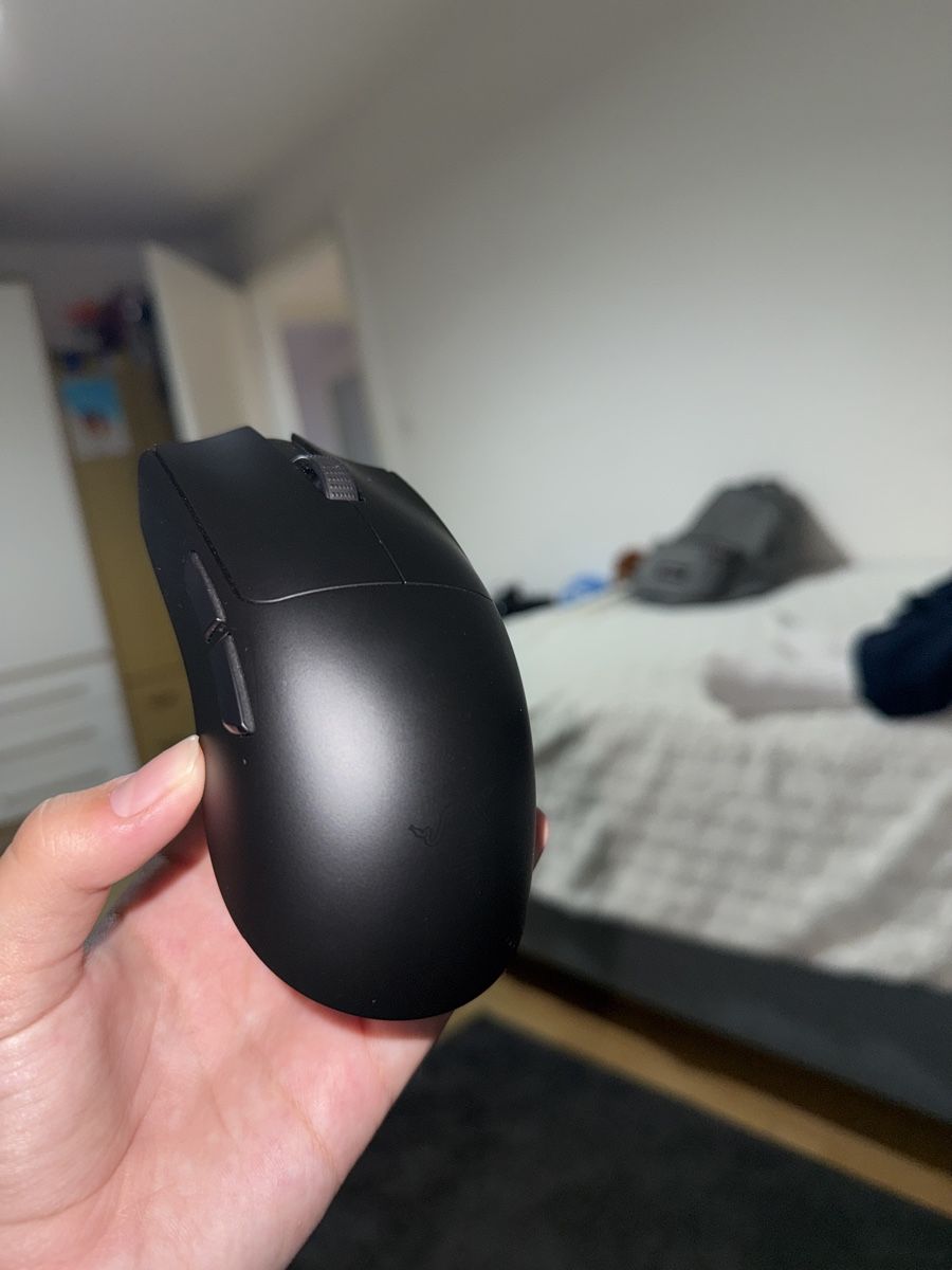 Razer Souris: Razer viper v3 pro – Neuf (Voir description) à Bouveret par hav_2xyc 3