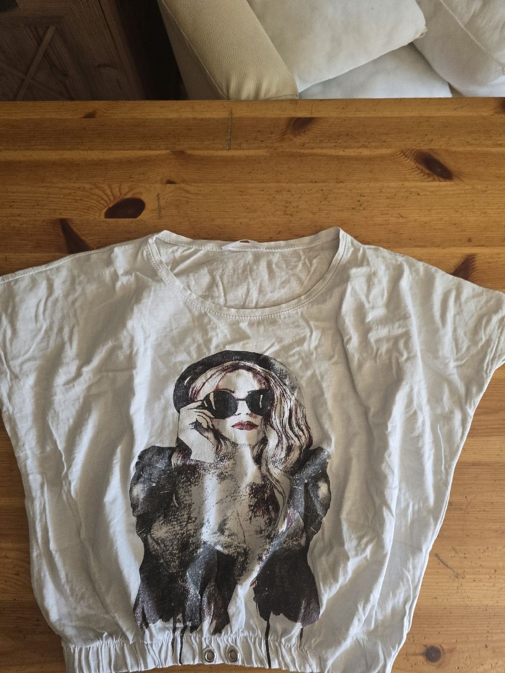 Camicette, T-shirt & Top: t shirt – Nuovo (secondo la descrizione) da Matten b. Interlaken venduto da sonnyboy22
