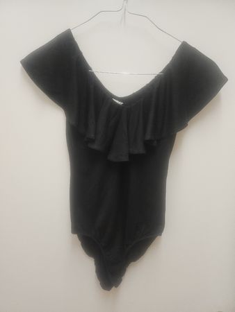 Damen Body schwarz mit Volant