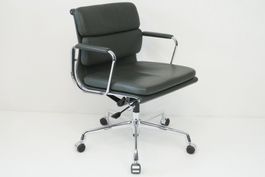 Designklassiker Vitra Eames Soft Pad EA217 Leder jade grün