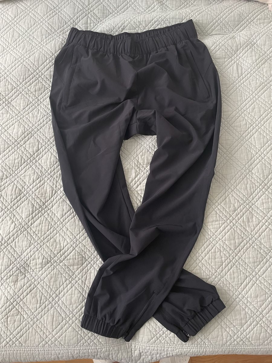 H&M Pantaloni: Laufhose Drymove H&M Grösse L – Usato da Arni AG venduto da Lorelai80 1