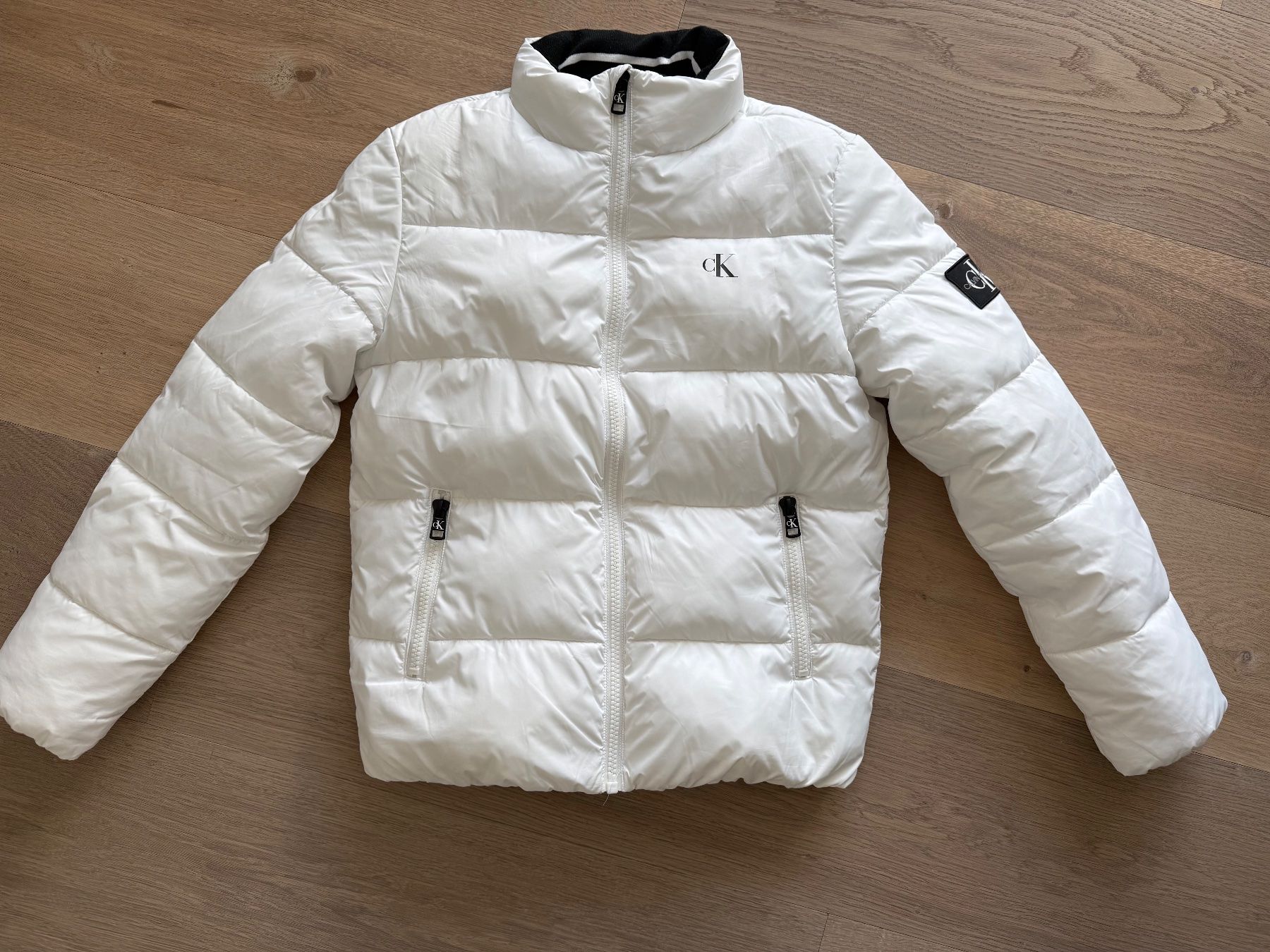 Calvin Klein Giacche & Cappotti: Calvin Klein Winterjacke, Gr. S, weiss – Usato da Greifensee venduto da Zwaa