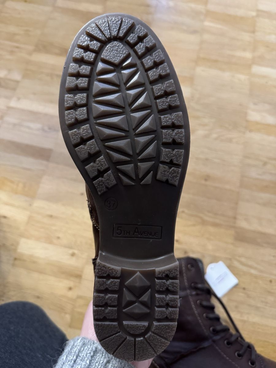 Damenschuhe: Winterstiefel braun neu Gr. 37 echtes Leder – Neu (gemäss Beschreibung) aus Uznach von Martina191185 2