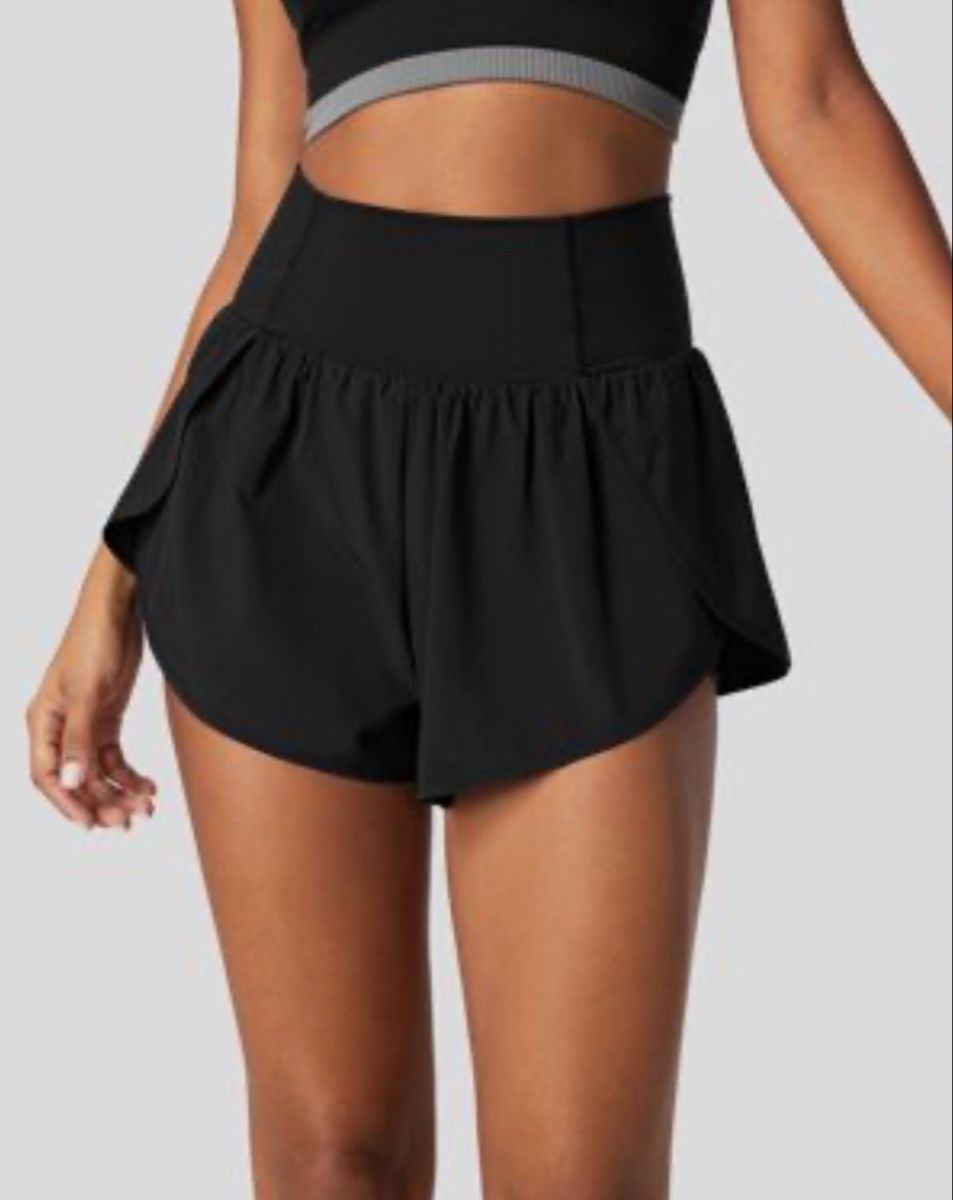 Halara Hosen: Halara Sporthose – Gebraucht aus Henau von martina_1998