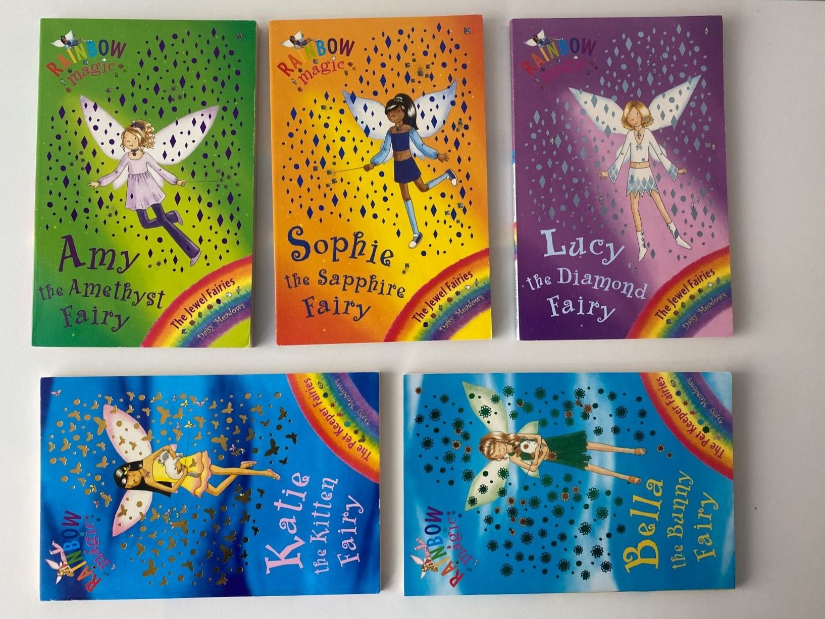 Bücher: 42 Rainbow Magic Bücher - Feen Sammlung Box Set English – Gebraucht aus Mellingen von Lapequenita 7