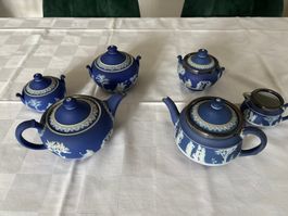 Services à thé en faïence de Wedgwood