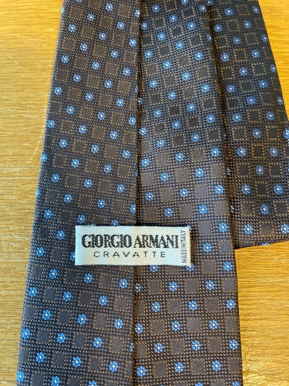 Armani Cravates: Giorgio Armani Krawatte – Neuf (Voir description) à Olten par framos65 1