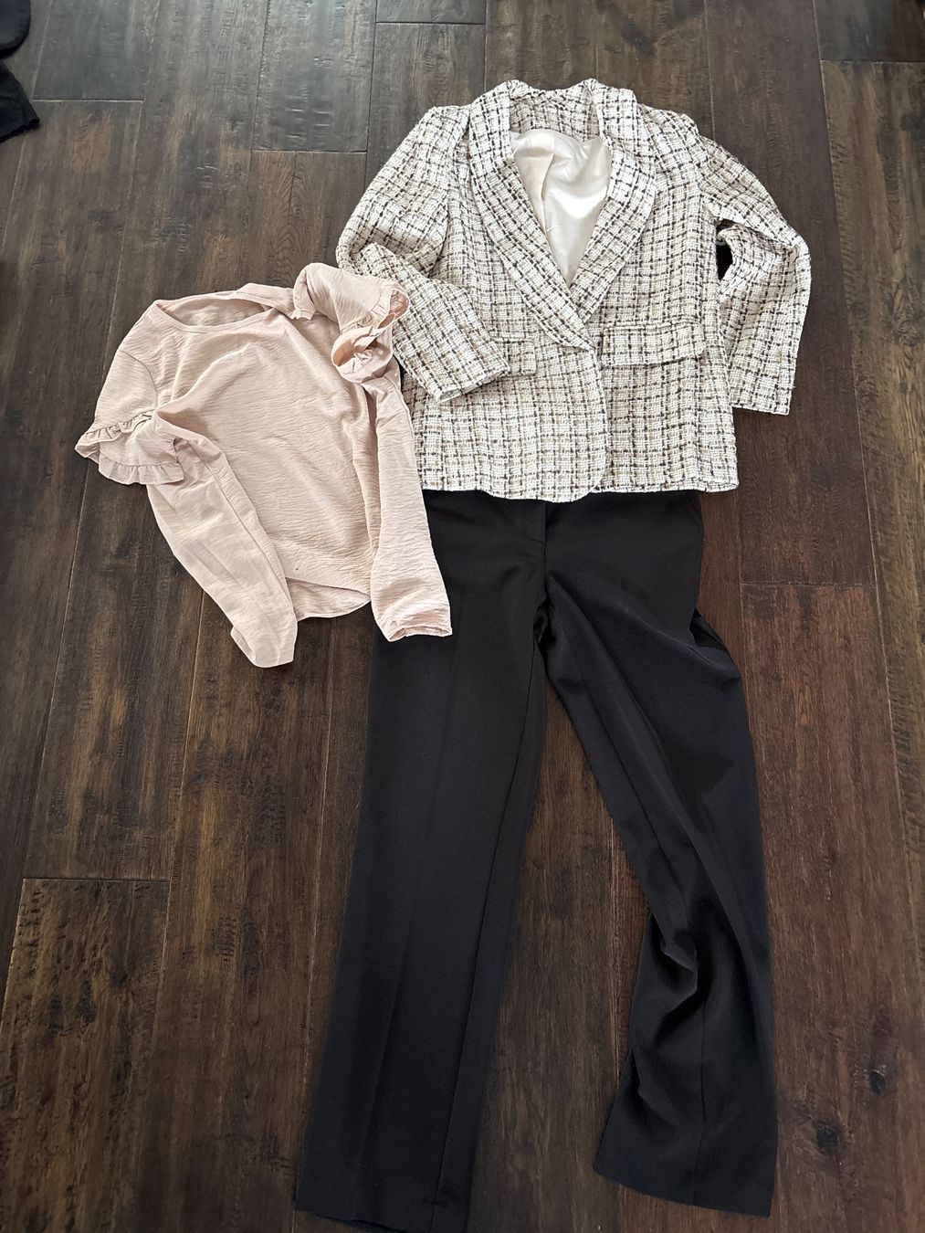 Lotti di vestiti: Elegantes Kleiderpaket Gr. S – Nuovo (secondo la descrizione) da Bürglen venduto da sunshiners