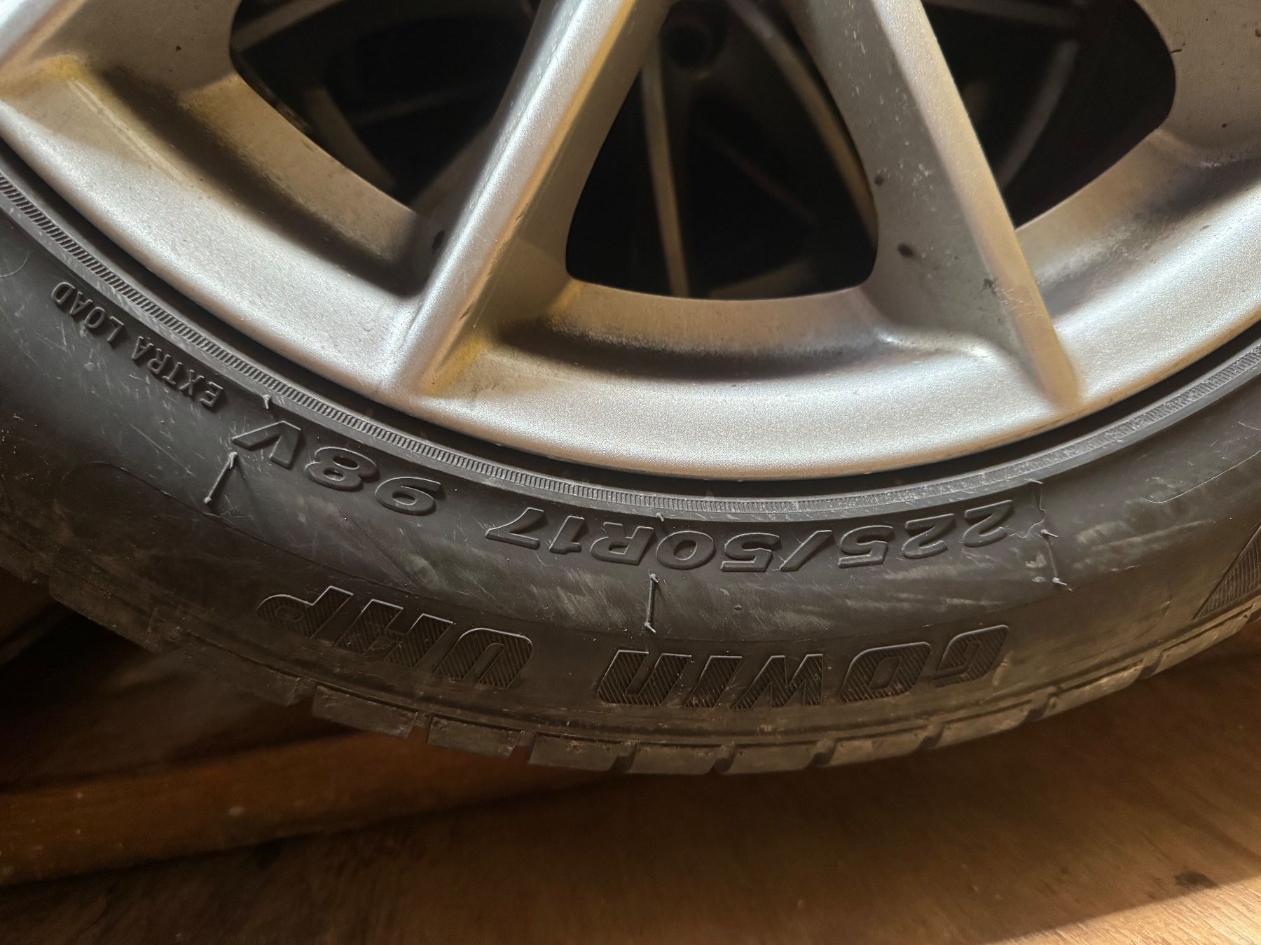 Pneumatici & Ruote complete: Felge mit 6mm Winter pneu – Usato da Pratteln venduto da ros_js7n 2