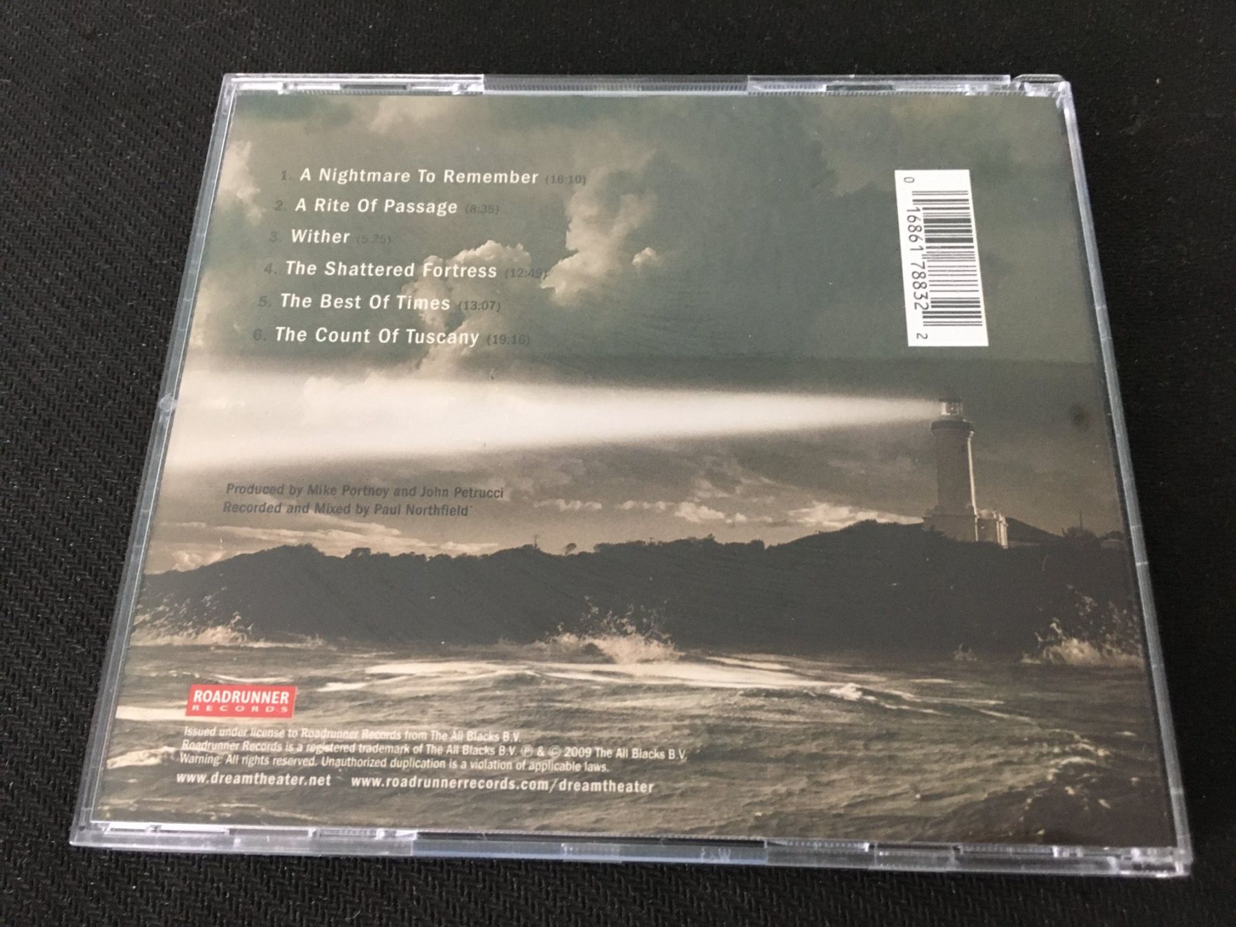 CD: Dream Theater - Black Clouds & Silver Linings -CD- – Usato da St.Gallen venduto da MedienJoe 2