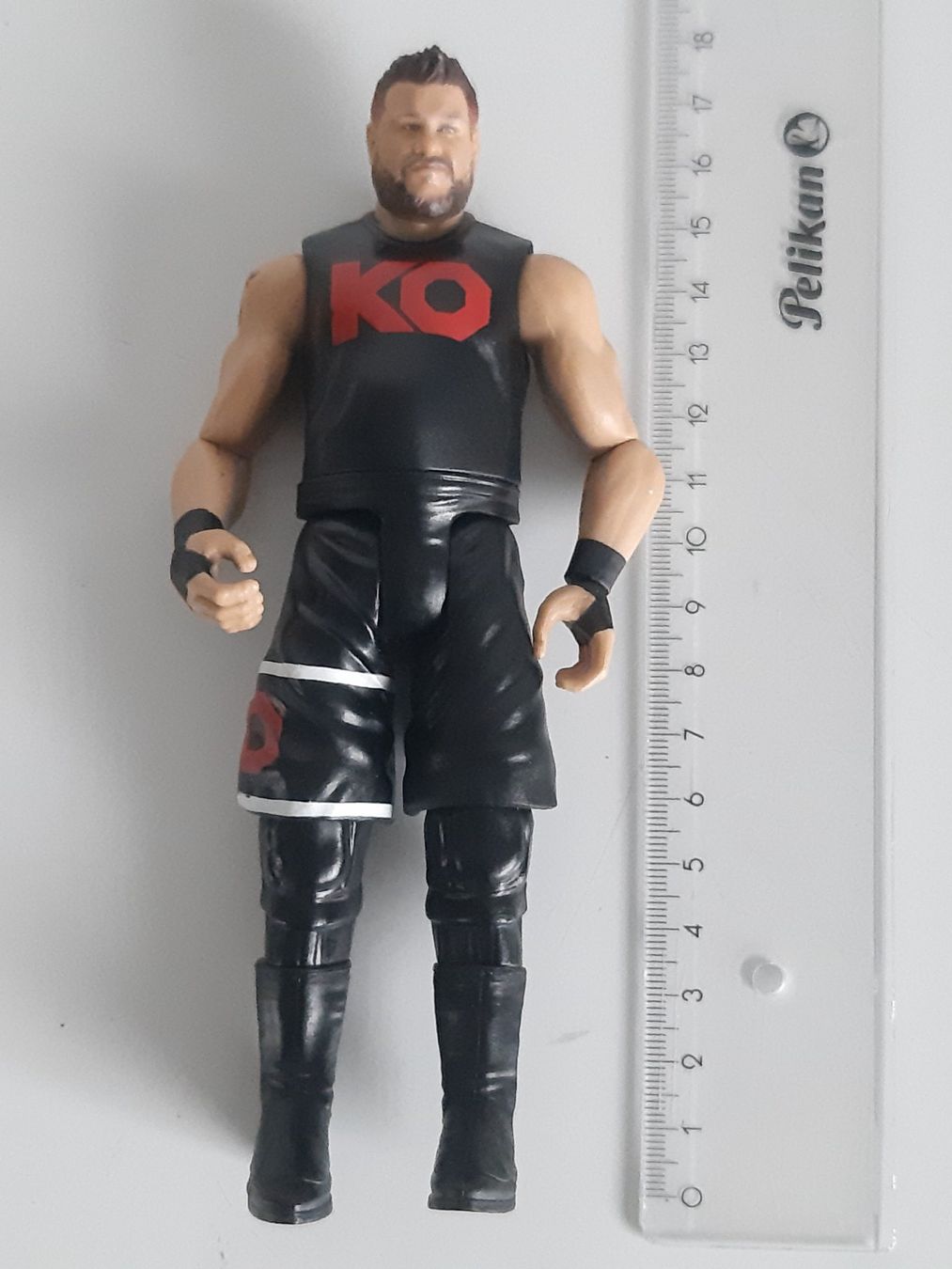 WWE Statuette: WWE Action Figure Basic Series - Kevin Owens 2017 – Usato da Buchs SG venduto da Bray_Law 4