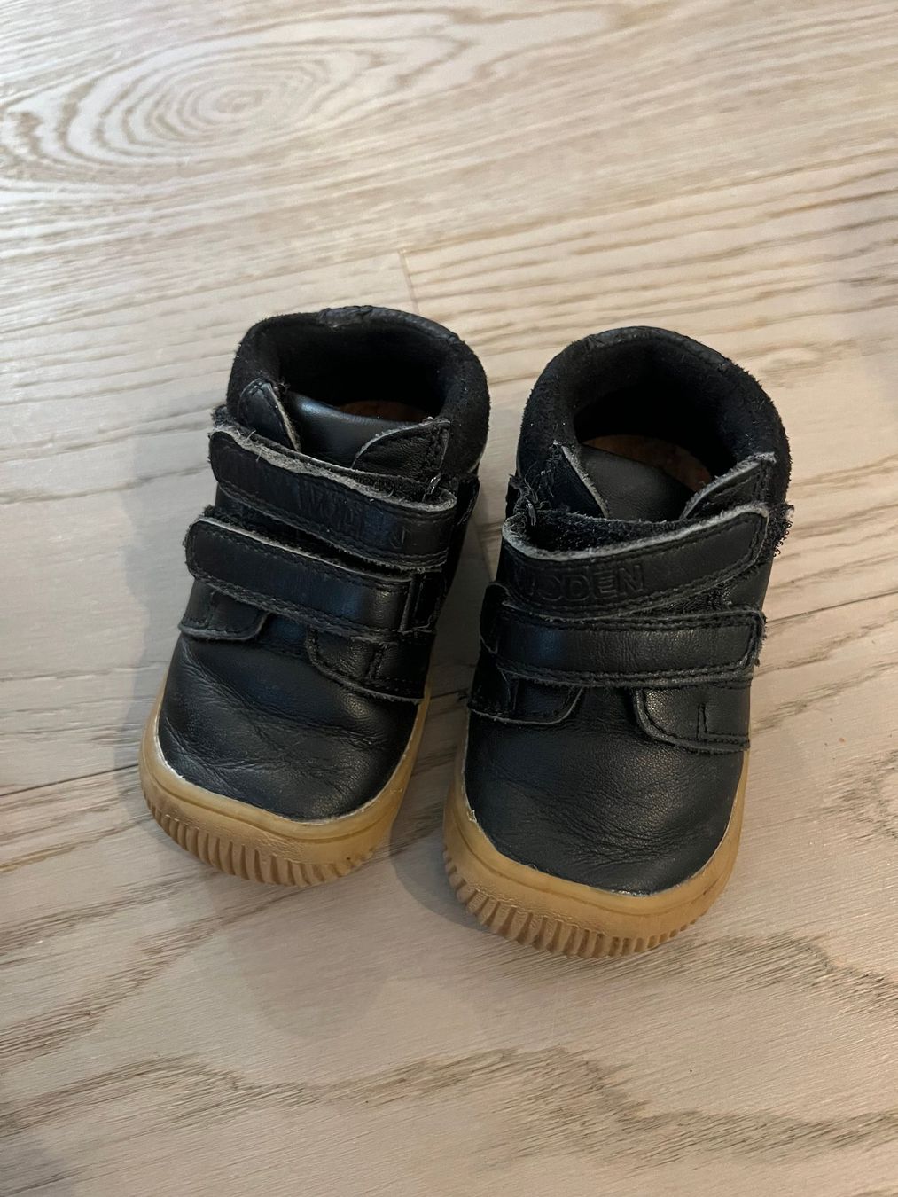 Schuhe für Jungen: Leder Babyschuhe, Grösse 20, mit Klettverschluss – Gebraucht aus Dietlikon von Vanilya 1