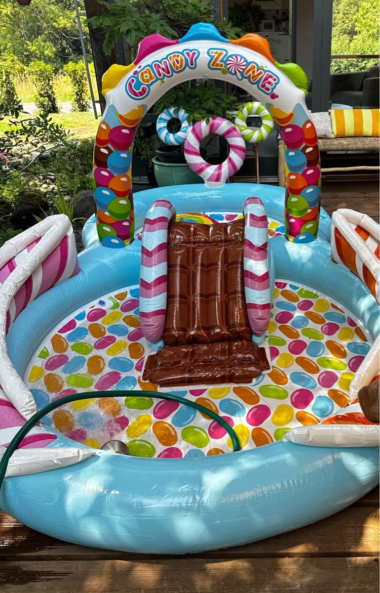 Intex Piscine: Inflatable Pool Intex Candy Zone – Usato da Pfaffhausen venduto da DariaStuder 1