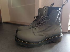 Olive Dr. Martens für den Alltag! Grösse 38, Top Zustand