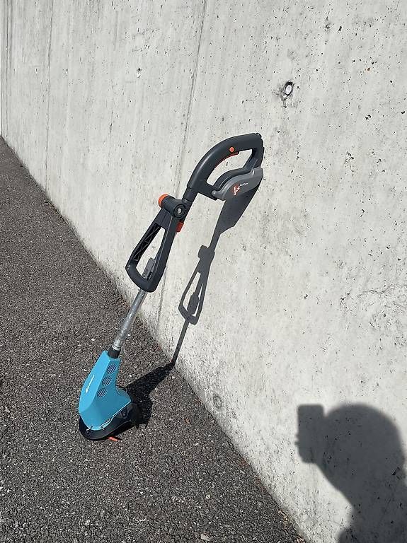 Tutti gli attrezzi: Débroussailleuse électrique  – Usato da Villars-sur-Glâne venduto da Jeanne_z8yk