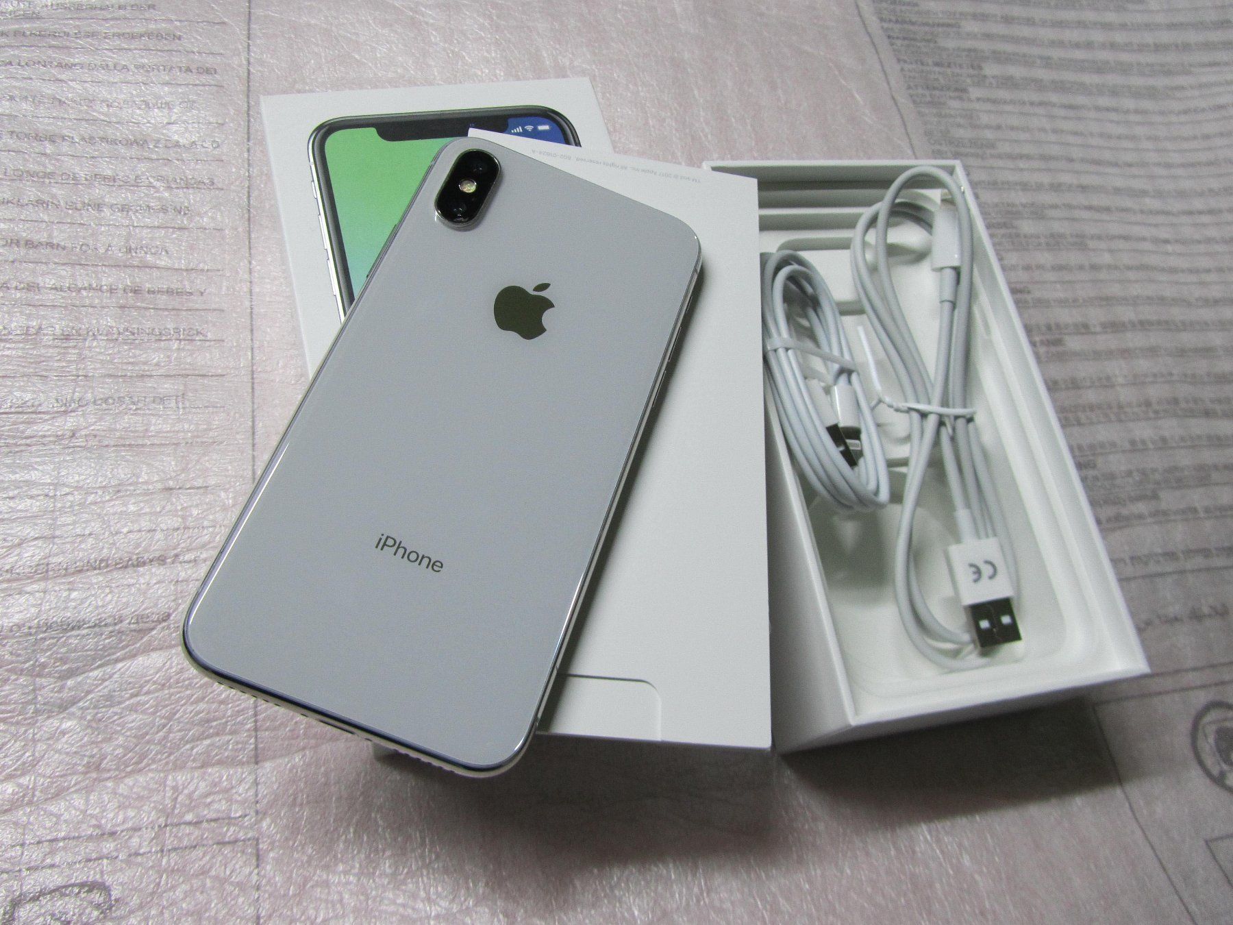 Apple Telefoni cellulari / Smartphones: Apple iPhone X 256GB Silber – Usato da moosseedorf venduto da RTN10 4