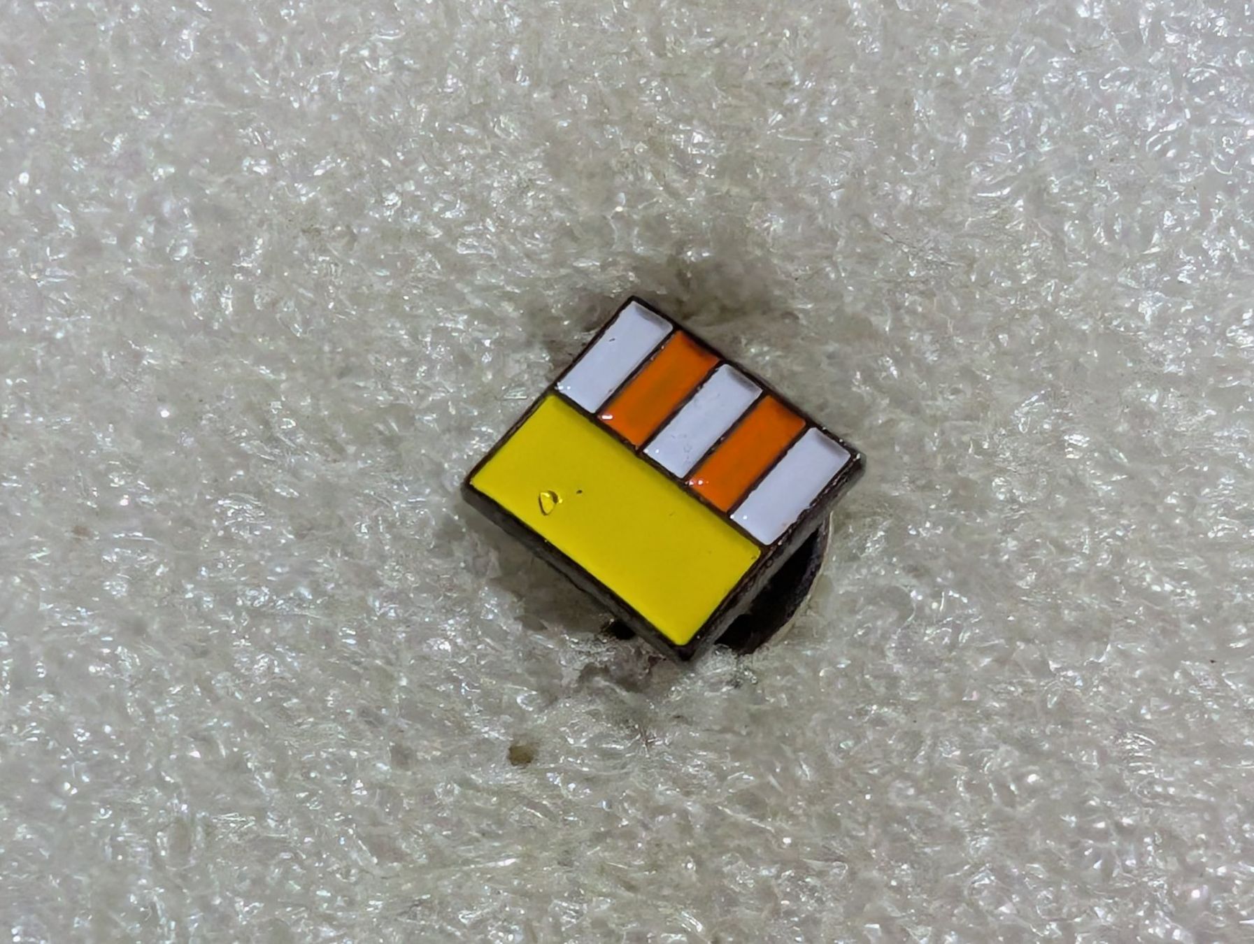 Placchette & Badge: Ansteckpin 214: – Usato da Oppligen venduto da Pin-Fall-Shop