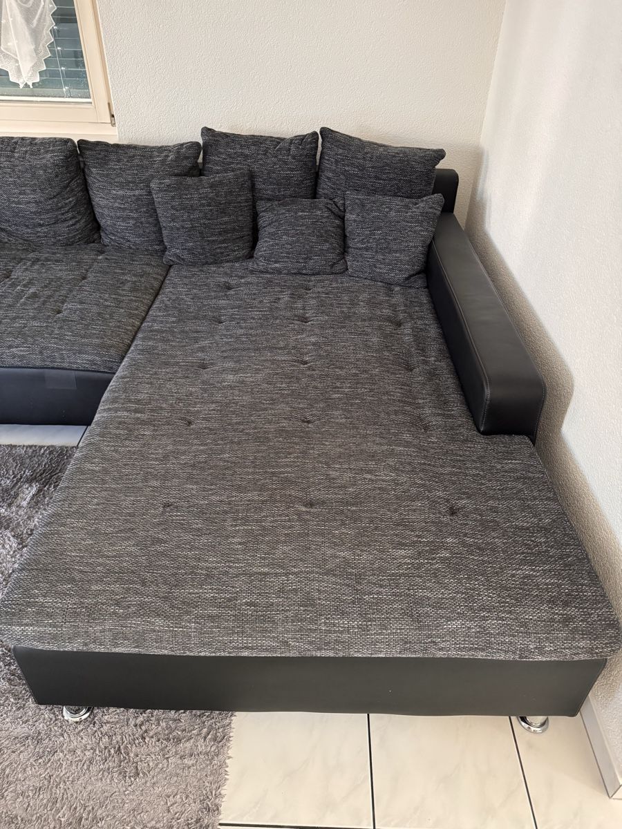 Divani: Ecksofa grau mit Kunstleder, Masse 323x216cm – Usato da Oberbipp venduto da McLee23 2