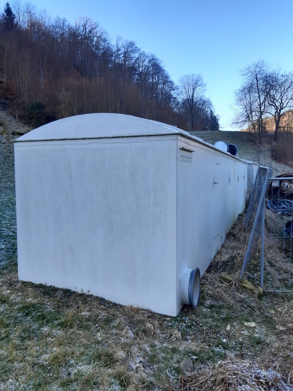 Contenitori edile: Container aus GFK – Usato da Hergiswil NW venduto da Ginete 2