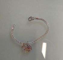 Pandora Armband mit zwei Charms Silber 