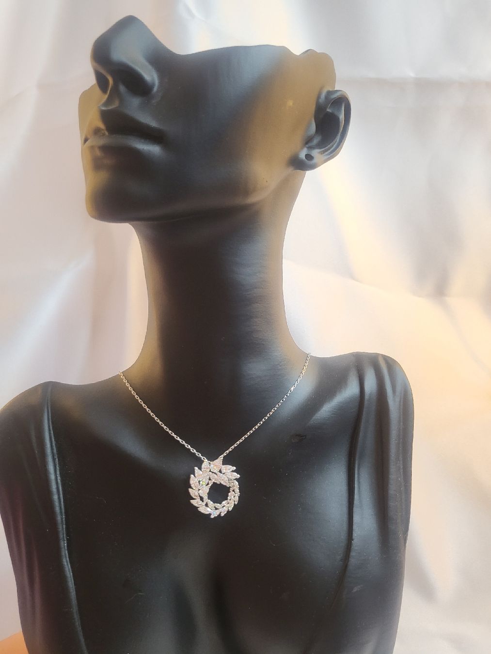 Swarovski Catenine: NEUE Swarovski Halskette – Nuovo e nell'imballaggio originale da Hellbühl venduto da d.d.d.125 5
