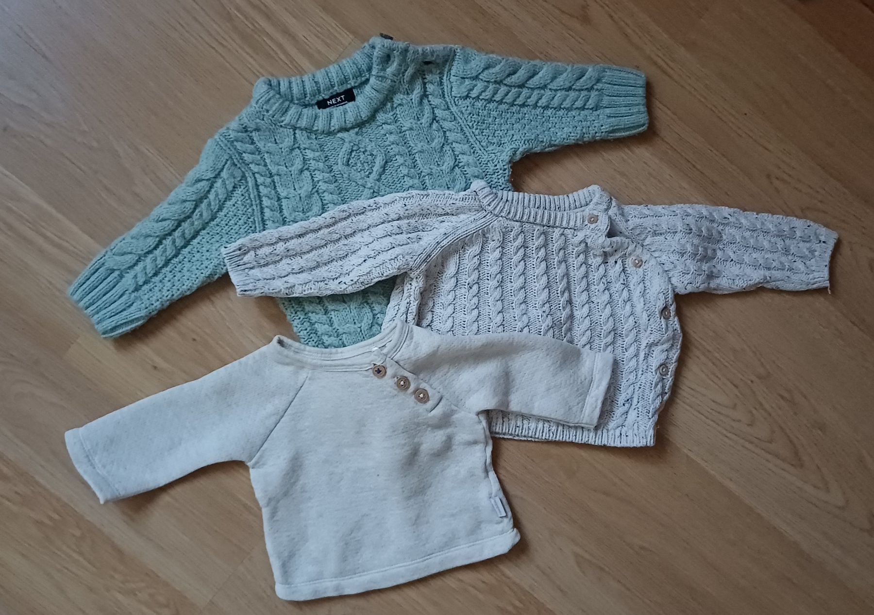 Maglioni & Felpe: 3 Baby Pullover 0-6 Monate – Usato da Amriswil venduto da cas_2tsc