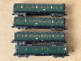 4x Fleischmann Personenwgen + Gepackwagen