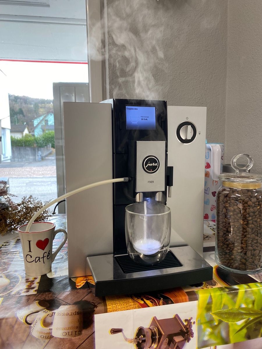 Jura Macchine per caffè & Macchine per espresso: JURA F909 – Usato da Gränichen venduto da Luma.KaffeeMaschinen 5