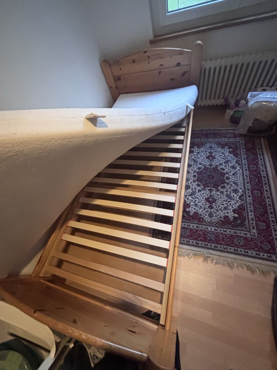 Letti: Bett mit Lattenrost und Matratze – Usato da Schänis venduto da davisbrck 1
