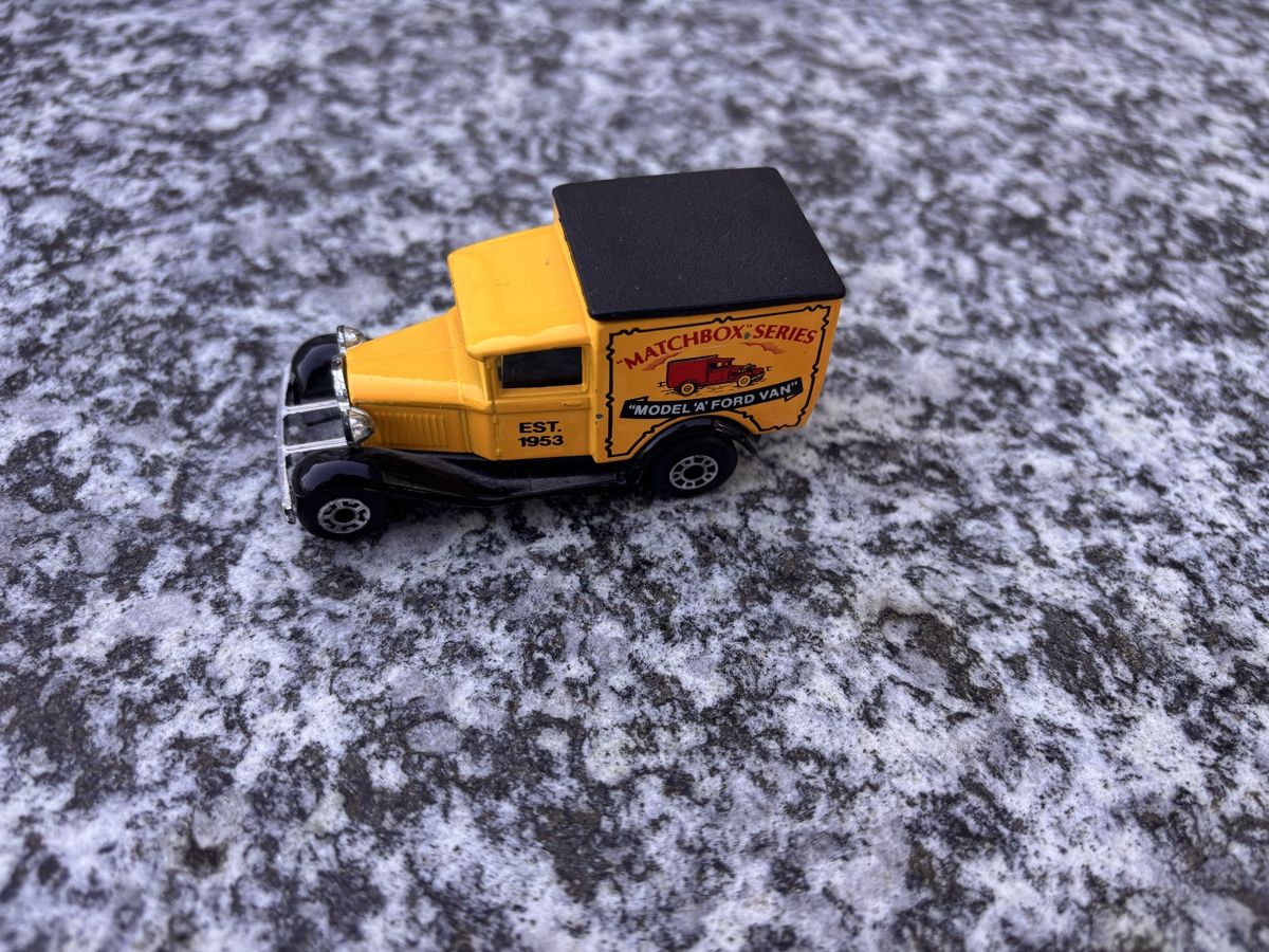 Matchbox Modellini d'auto: Matchbox Model A Ford Van, gelb, 1979 – Usato da Bern venduto da justbetter